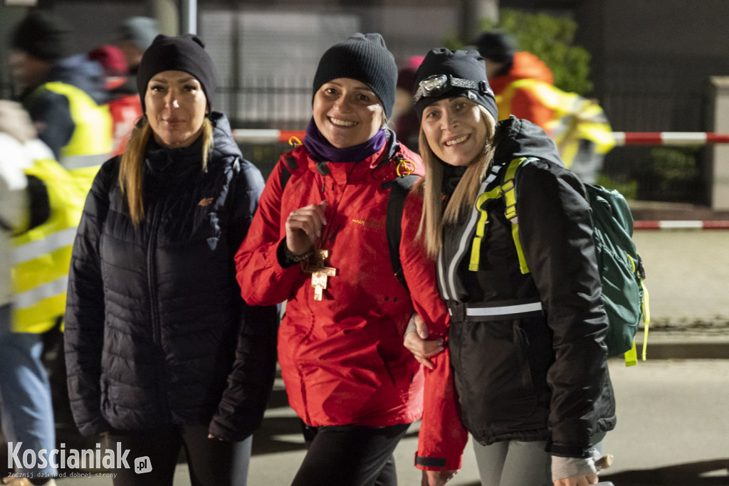 X Nocna Piesza Droga Krzyżowa z Kościana