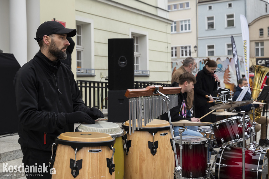 Festyn dla pogorzelców na Rynku w Kościanie
