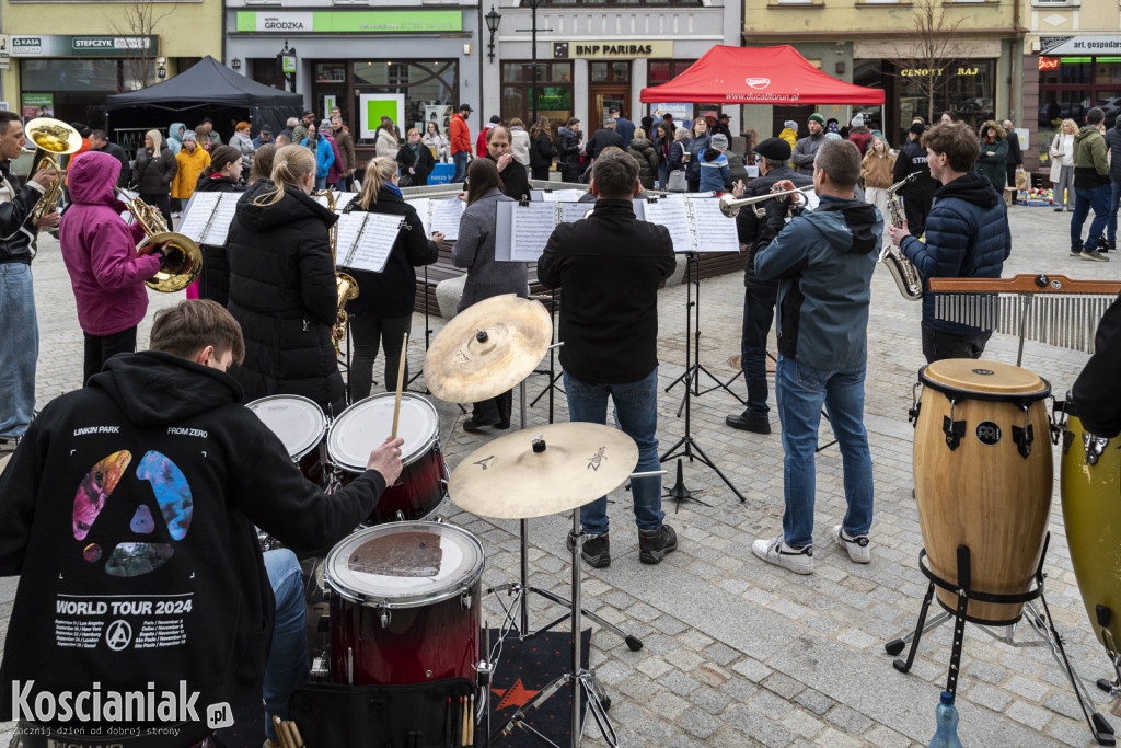 Festyn dla pogorzelców na Rynku w Kościanie