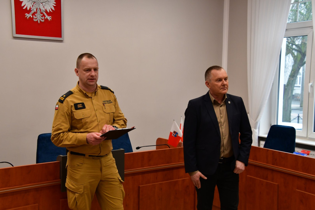 Czujki tlenku węgla i dymu dla powiatu