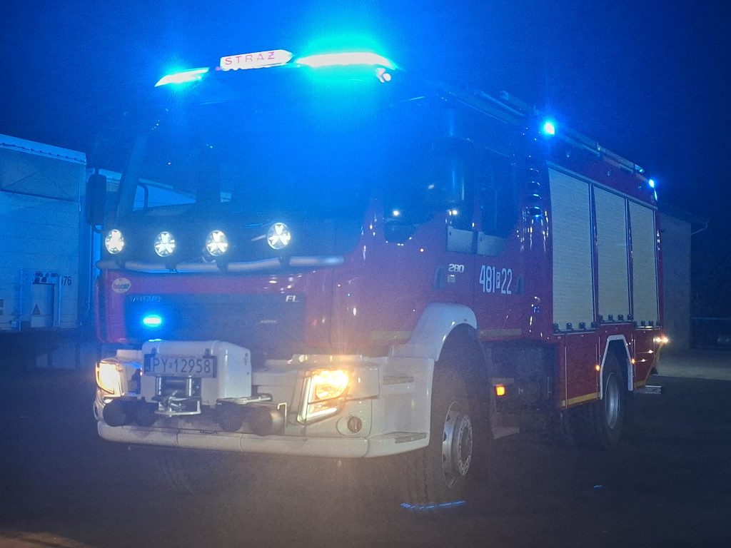 Spłonęły dwie ciężarówki w Nietążkowie