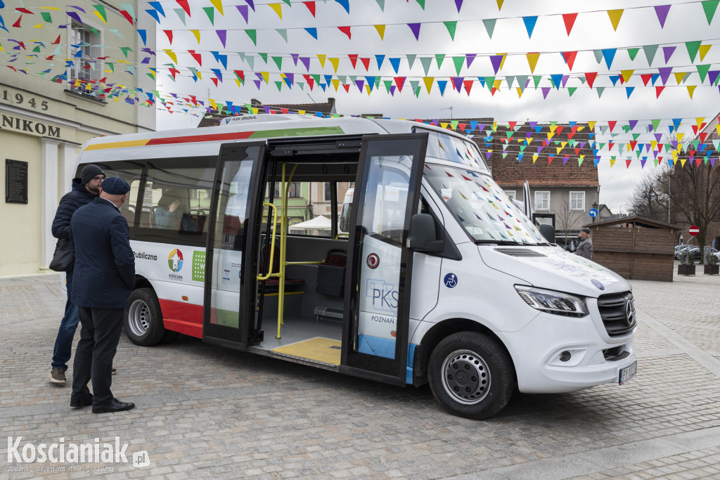 Prezentacja autobusów na Rynku w Kościanie
