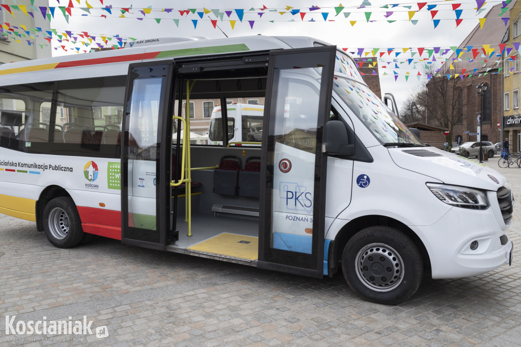 Prezentacja autobusów na Rynku w Kościanie