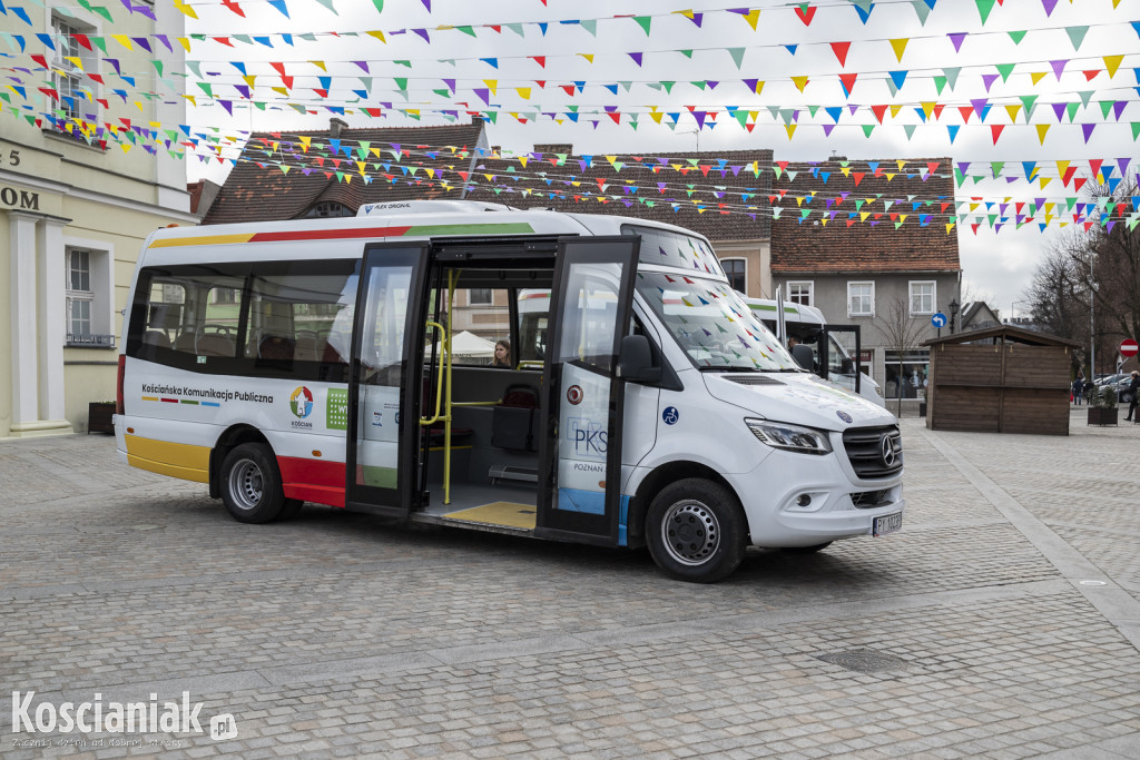 Prezentacja autobusów na Rynku w Kościanie