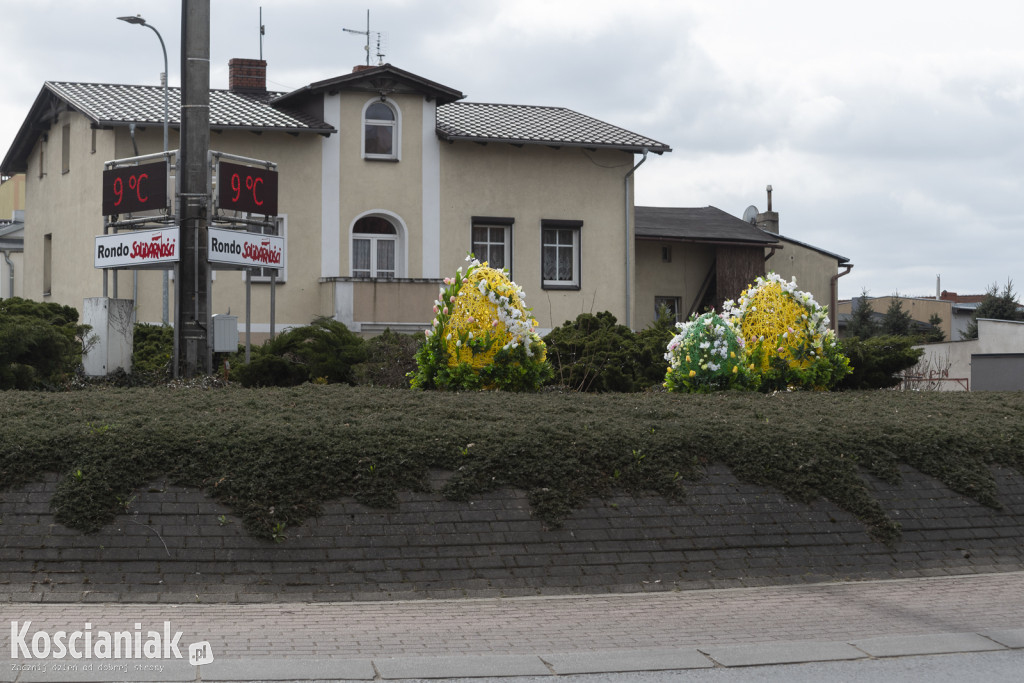 Ozdoby wielkanocne i wiosenne w Kościanie