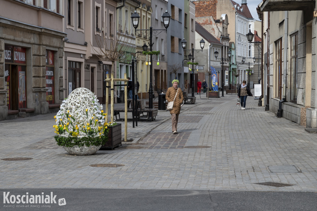 Ozdoby wielkanocne i wiosenne w Kościanie