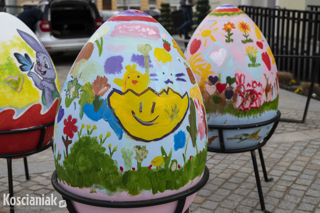 Ozdoby wielkanocne i wiosenne w Kościanie