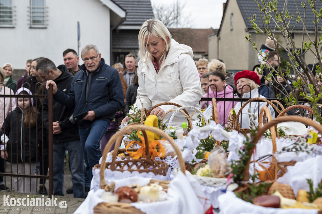 Święconka w Kiełczewie w obiektywie