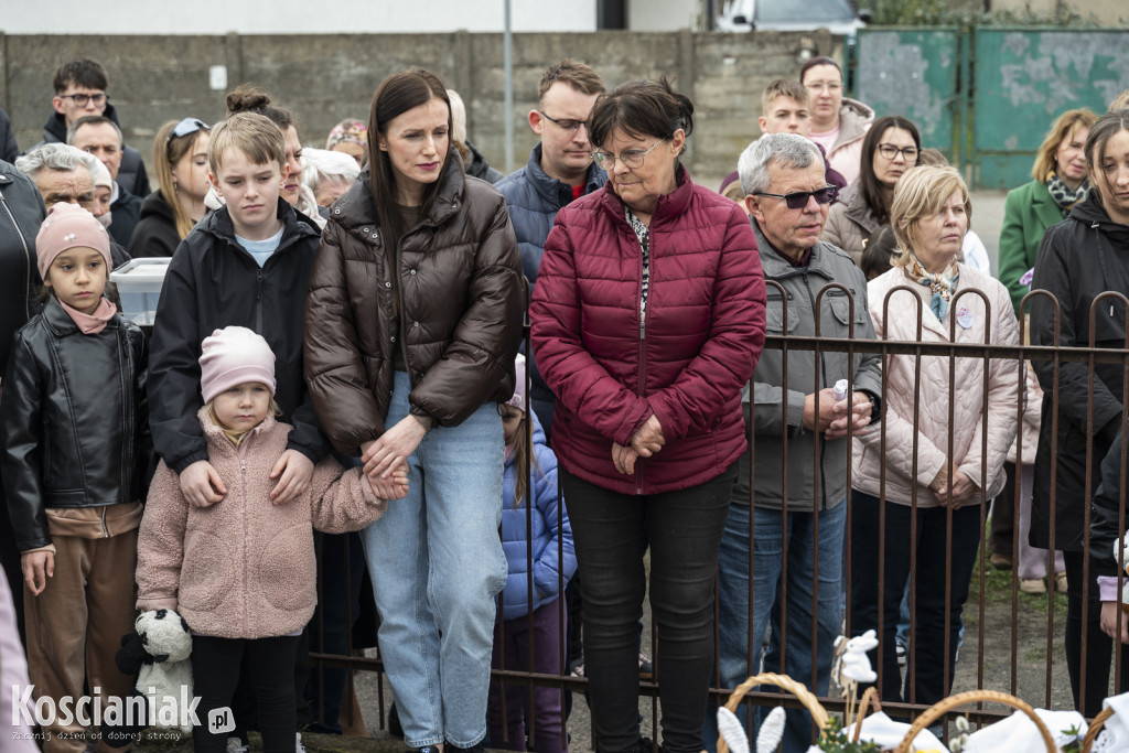 Święconka w Kiełczewie w obiektywie