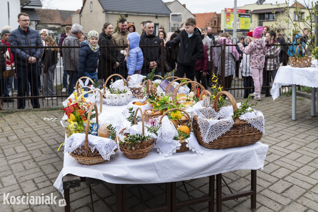 Święconka w Kiełczewie w obiektywie
