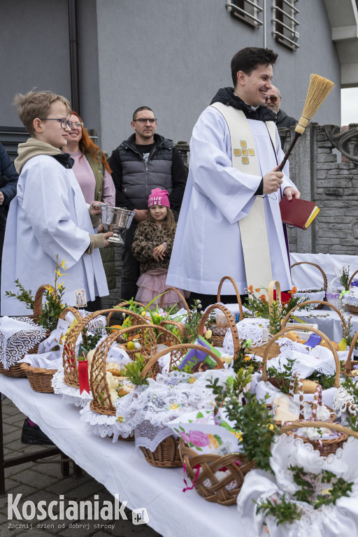 Święconka w Kiełczewie w obiektywie