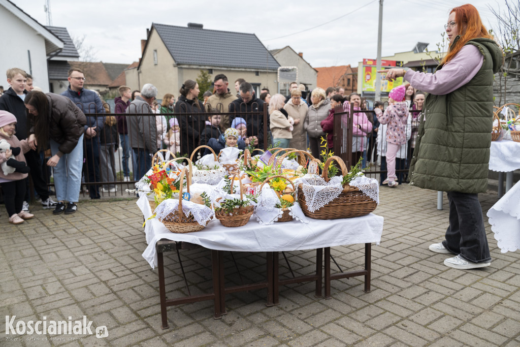 Święconka w Kiełczewie w obiektywie