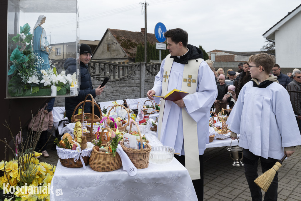 Święconka w Kiełczewie w obiektywie