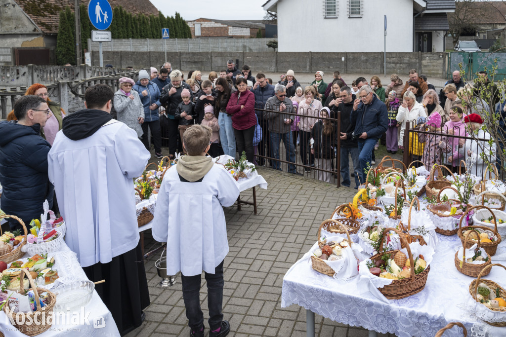 Święconka w Kiełczewie w obiektywie