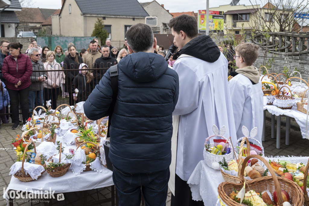 Święconka w Kiełczewie w obiektywie