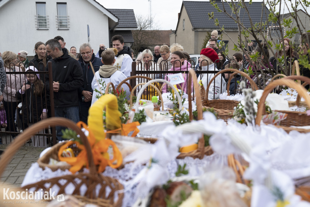 Święconka w Kiełczewie w obiektywie