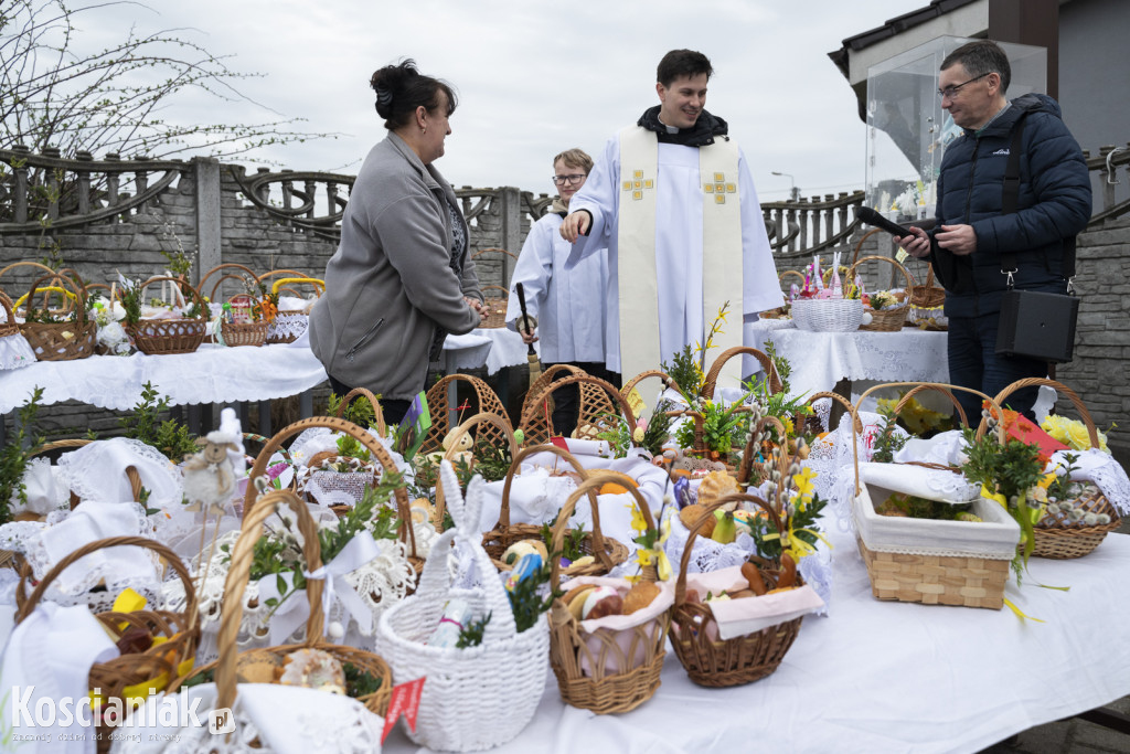 Święconka w Kiełczewie w obiektywie