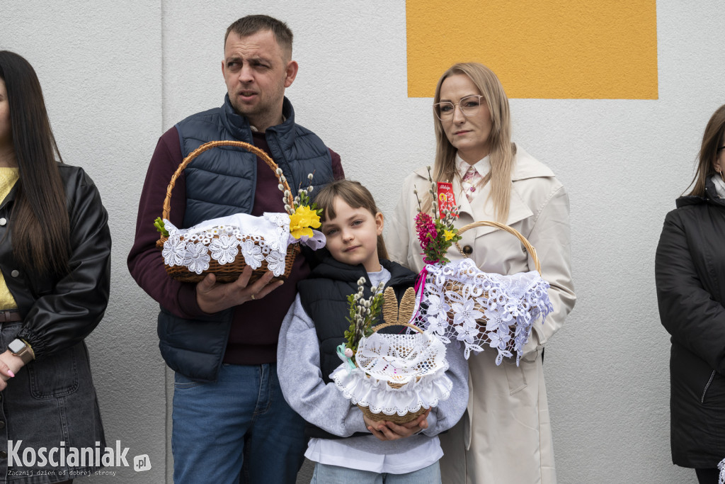 Święconka w Kiełczewie w obiektywie