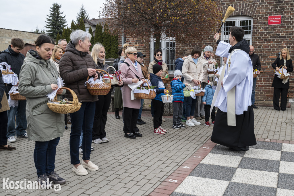 Święconka w Kiełczewie w obiektywie