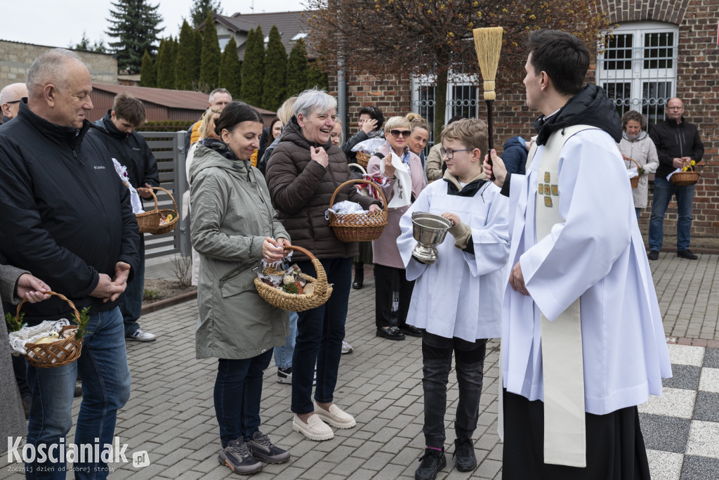 Święconka w Kiełczewie w obiektywie