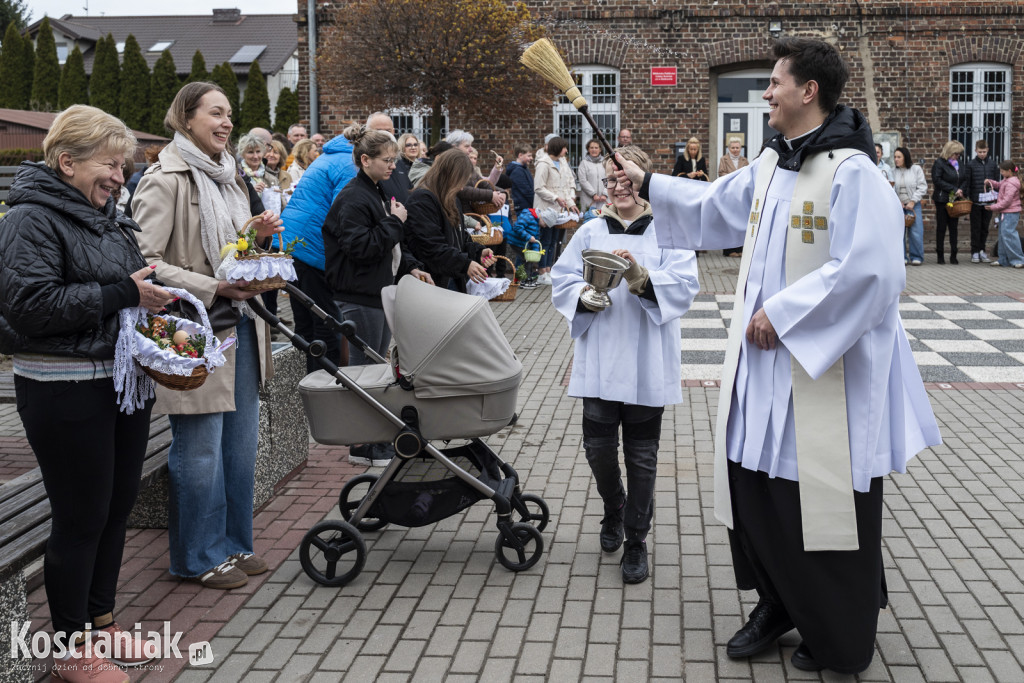 Święconka w Kiełczewie w obiektywie