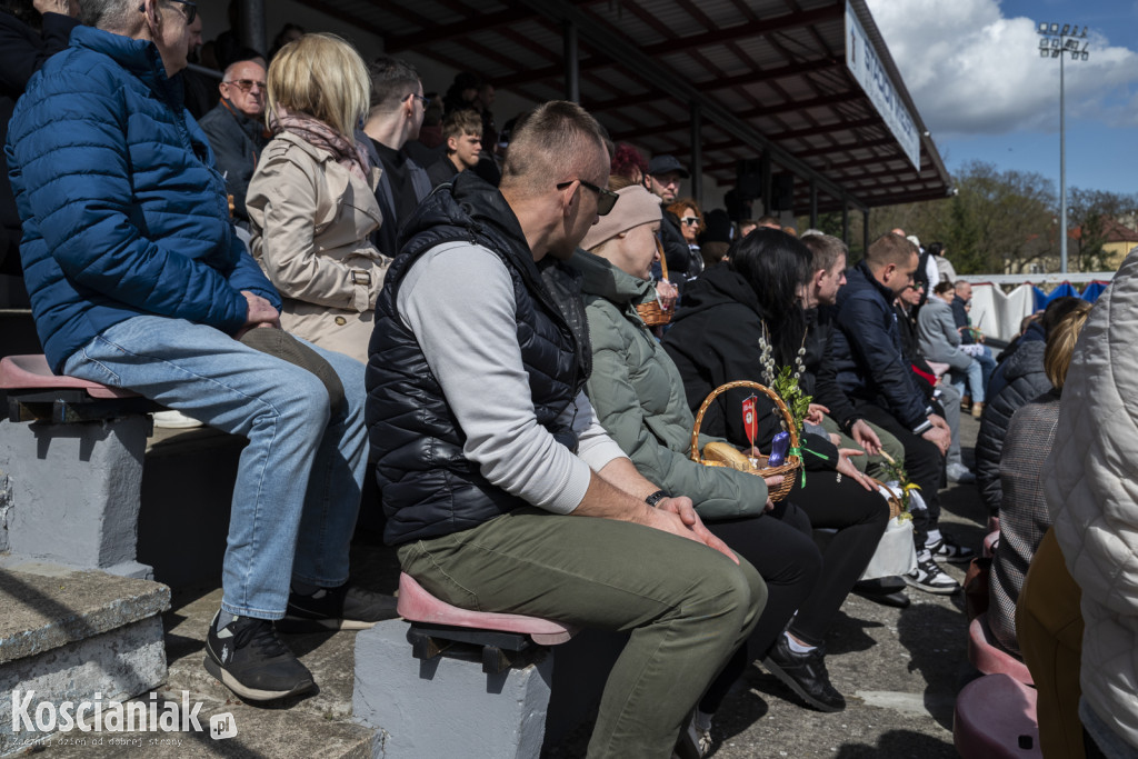 Święconka na Stadionie Miejskim w Kościanie