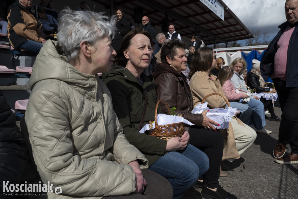 Święconka na Stadionie Miejskim w Kościanie