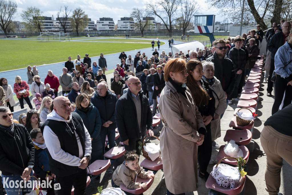 Święconka na Stadionie Miejskim w Kościanie