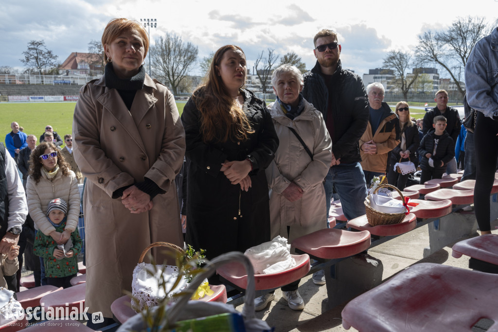 Święconka na Stadionie Miejskim w Kościanie