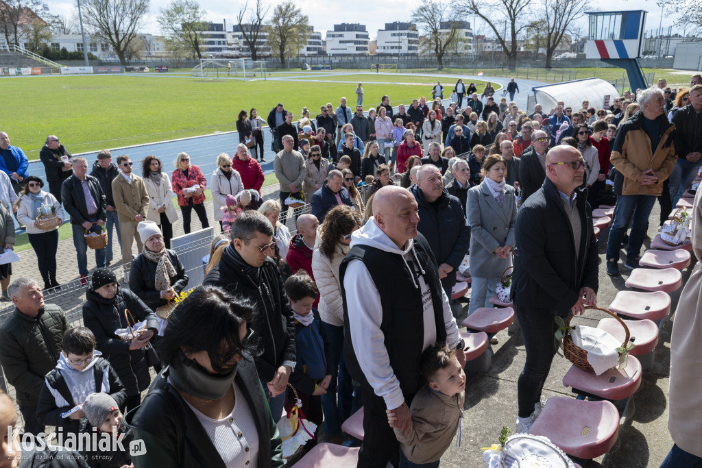 Święconka na Stadionie Miejskim w Kościanie