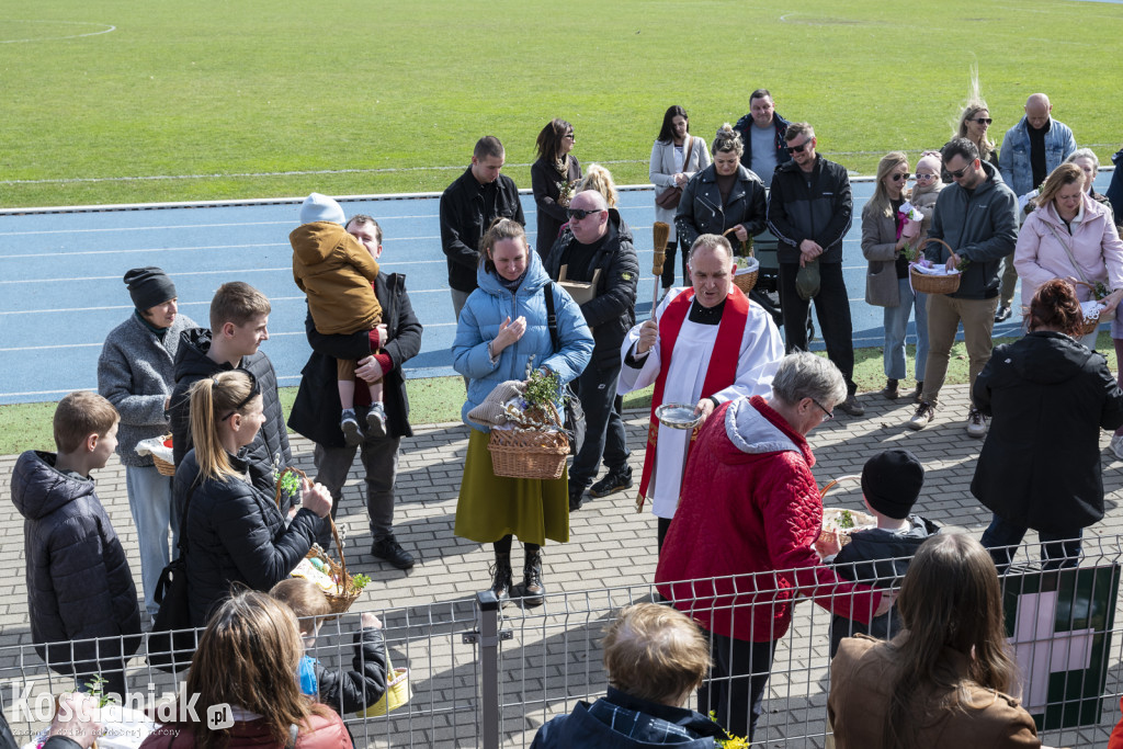 Święconka na Stadionie Miejskim w Kościanie