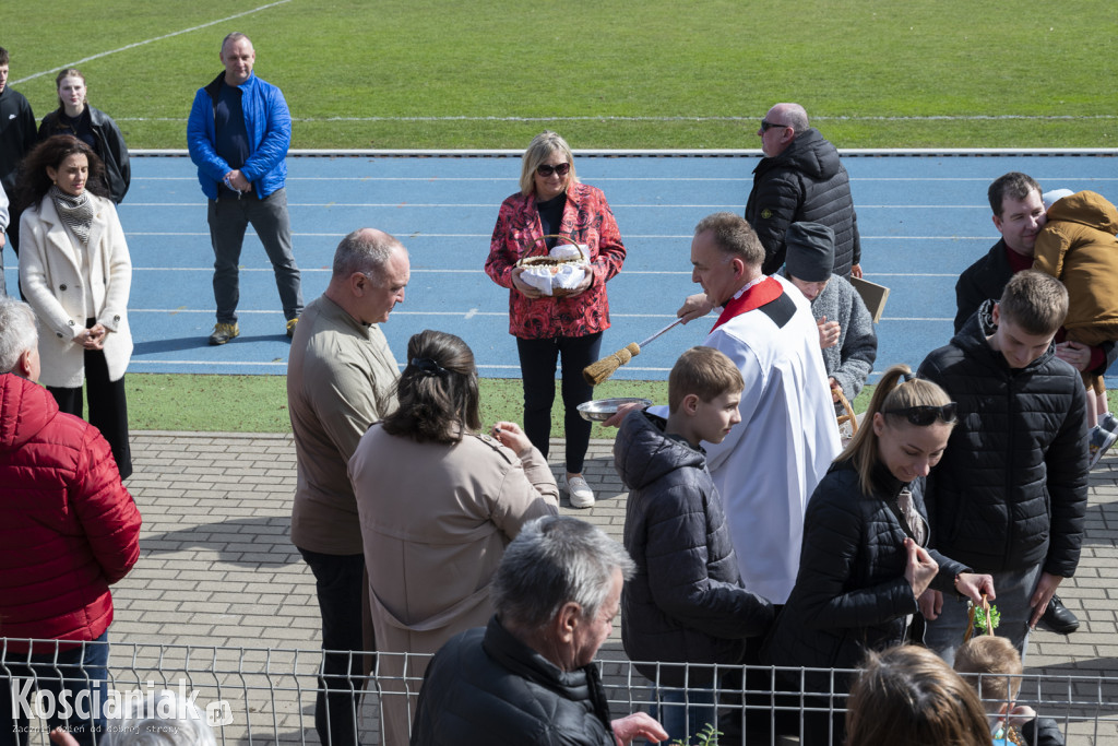 Święconka na Stadionie Miejskim w Kościanie