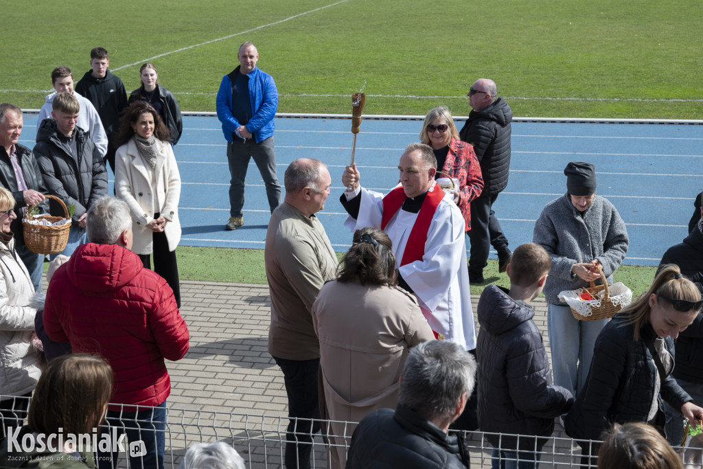 Święconka na Stadionie Miejskim w Kościanie