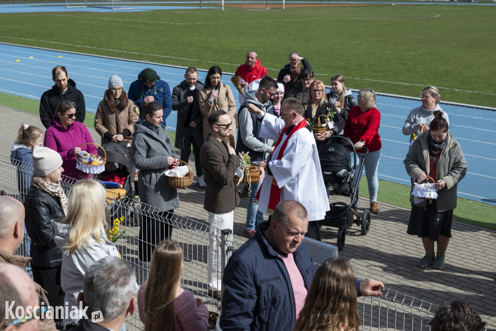 Święconka na Stadionie Miejskim w Kościanie