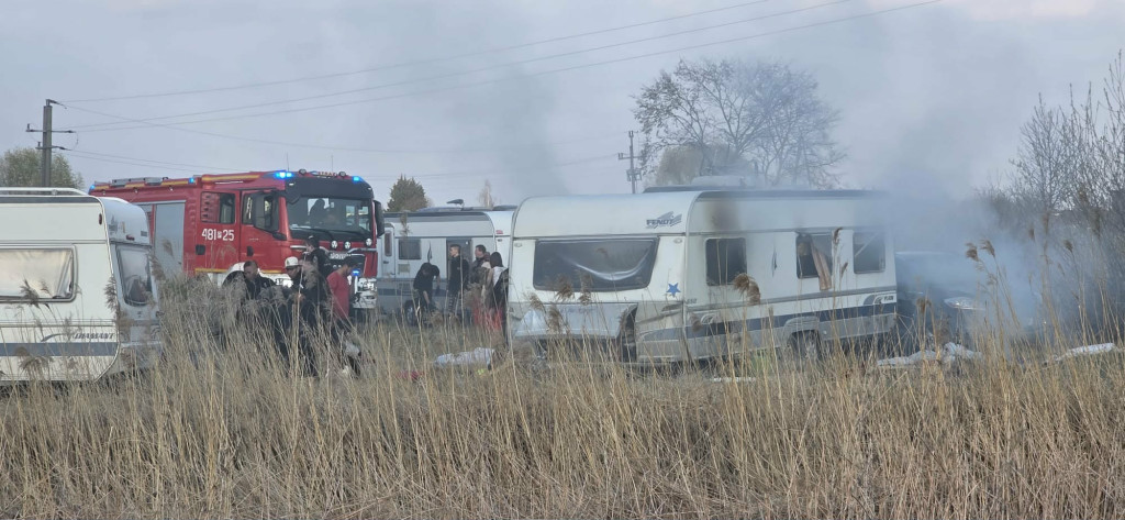 Pożar przyczepy kempingowej