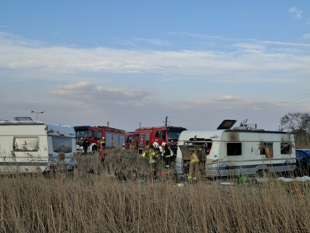 Pożar przyczepy kempingowej