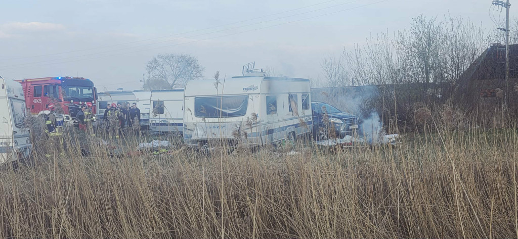 Pożar przyczepy kempingowej