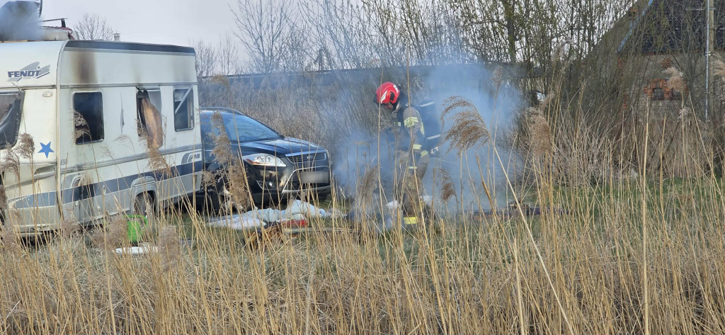 Pożar przyczepy kempingowej