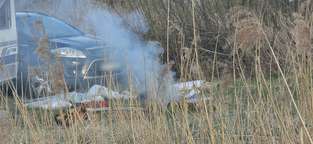 Pożar przyczepy kempingowej