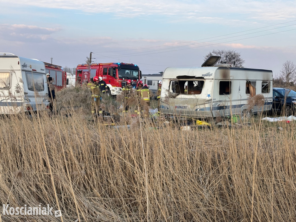 Pożar przyczepy kempingowej