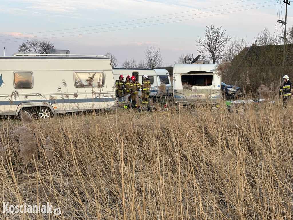 Pożar przyczepy kempingowej
