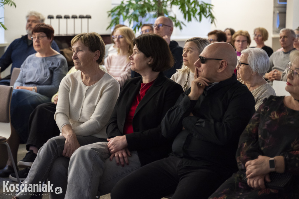 Koncert Nata Evgeny w kościańskiej bibliotece