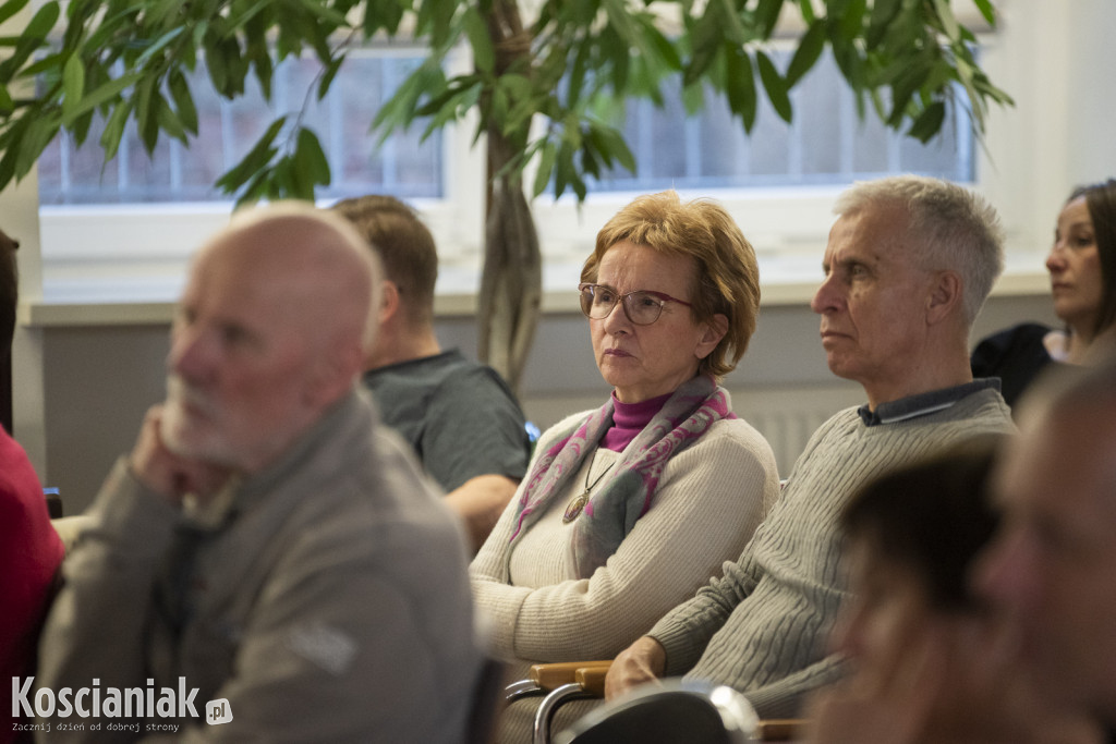 Koncert Nata Evgeny w kościańskiej bibliotece
