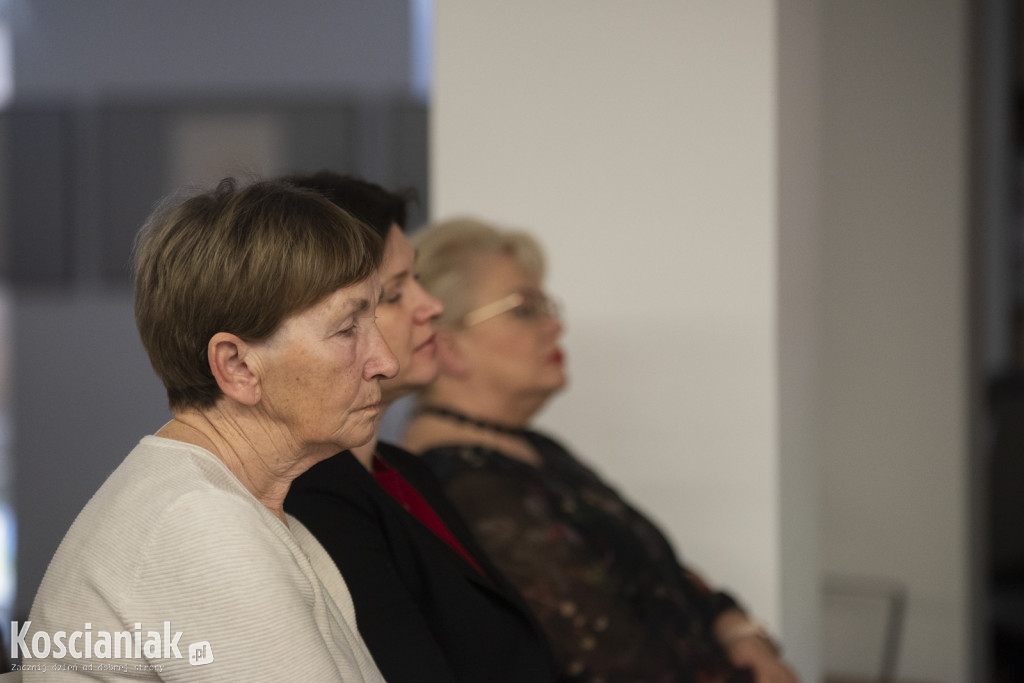 Koncert Nata Evgeny w kościańskiej bibliotece