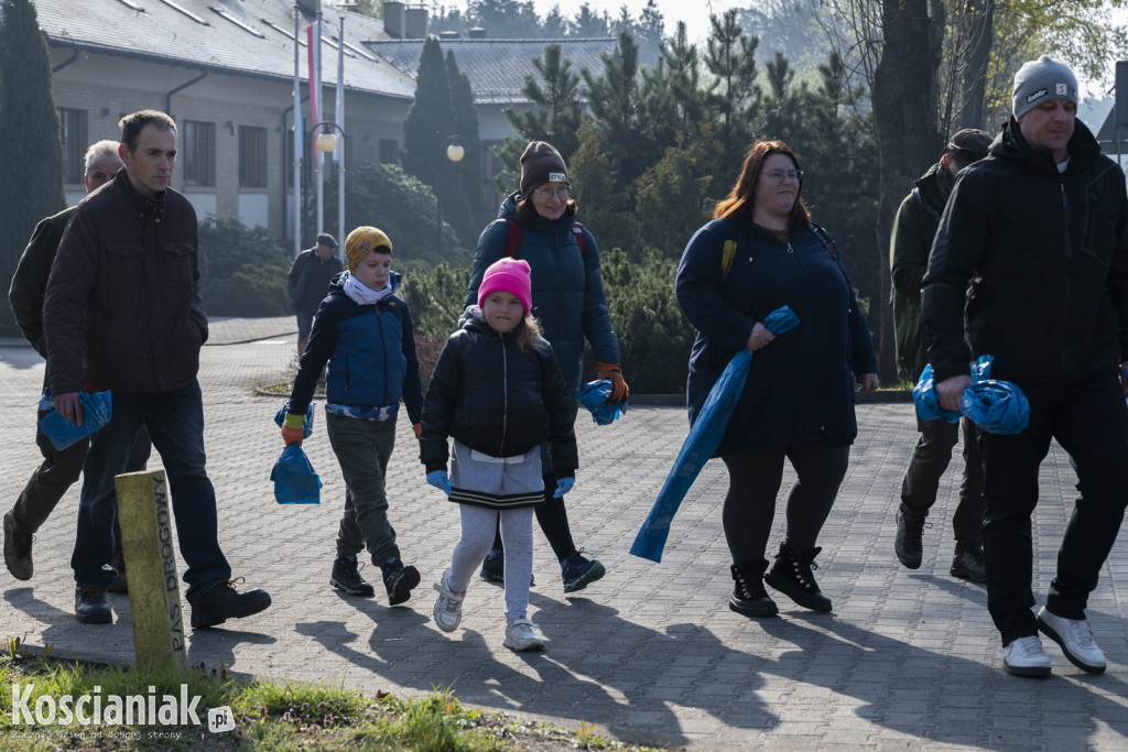 Czwarte sprzątanie lasu w Kurzej Górze