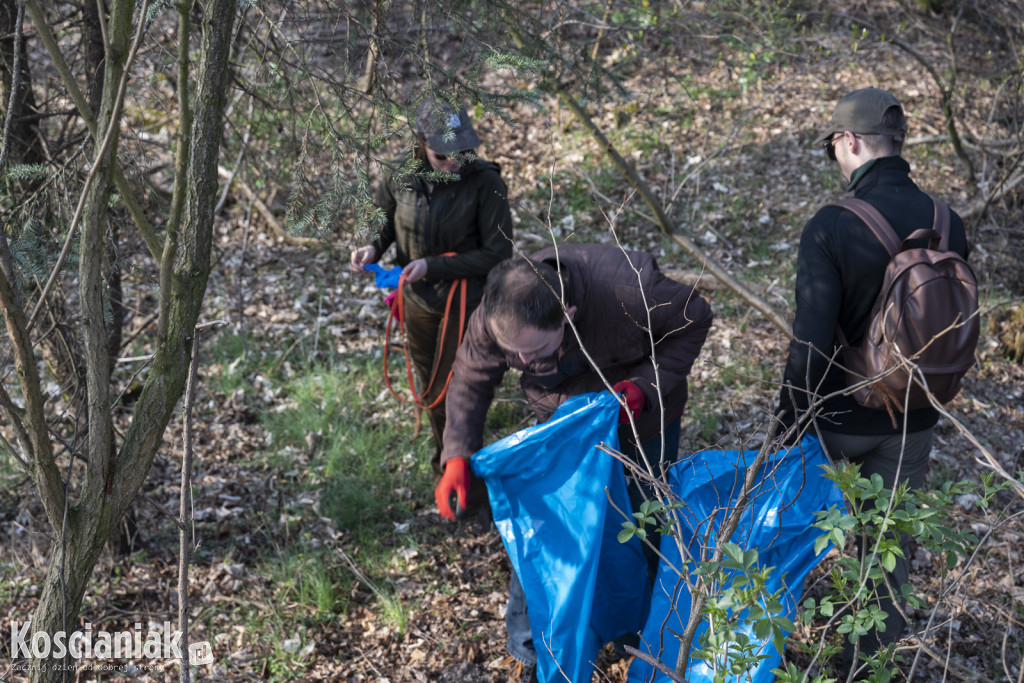 Czwarte sprzątanie lasu w Kurzej Górze
