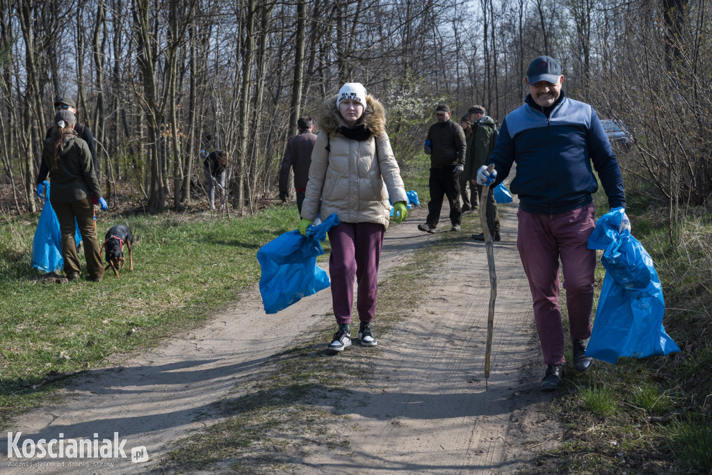 Czwarte sprzątanie lasu w Kurzej Górze