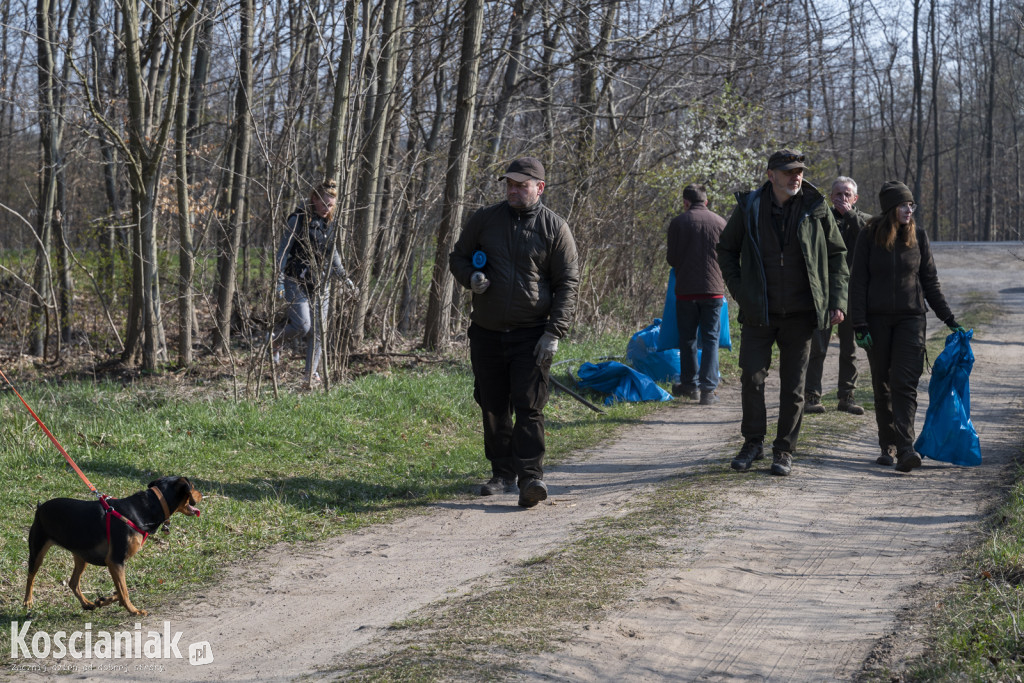 Czwarte sprzątanie lasu w Kurzej Górze