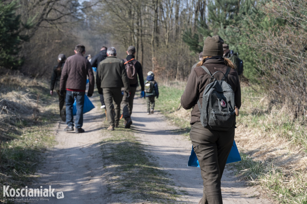 Czwarte sprzątanie lasu w Kurzej Górze