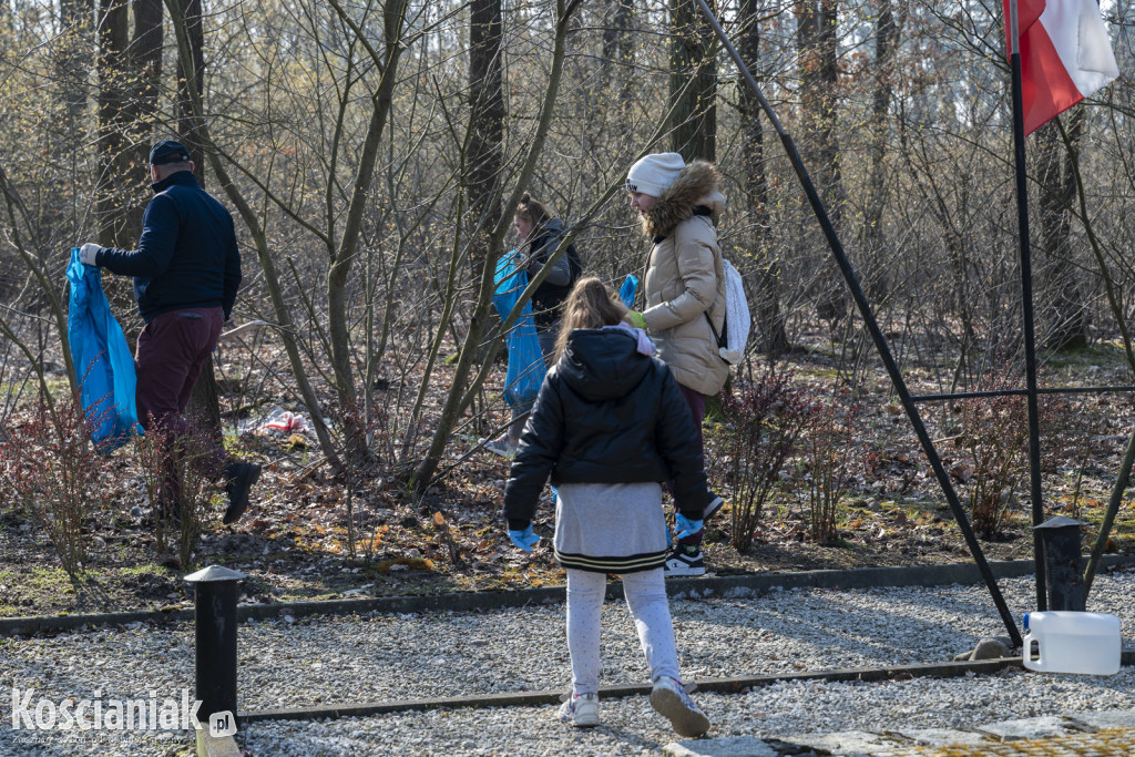 Czwarte sprzątanie lasu w Kurzej Górze